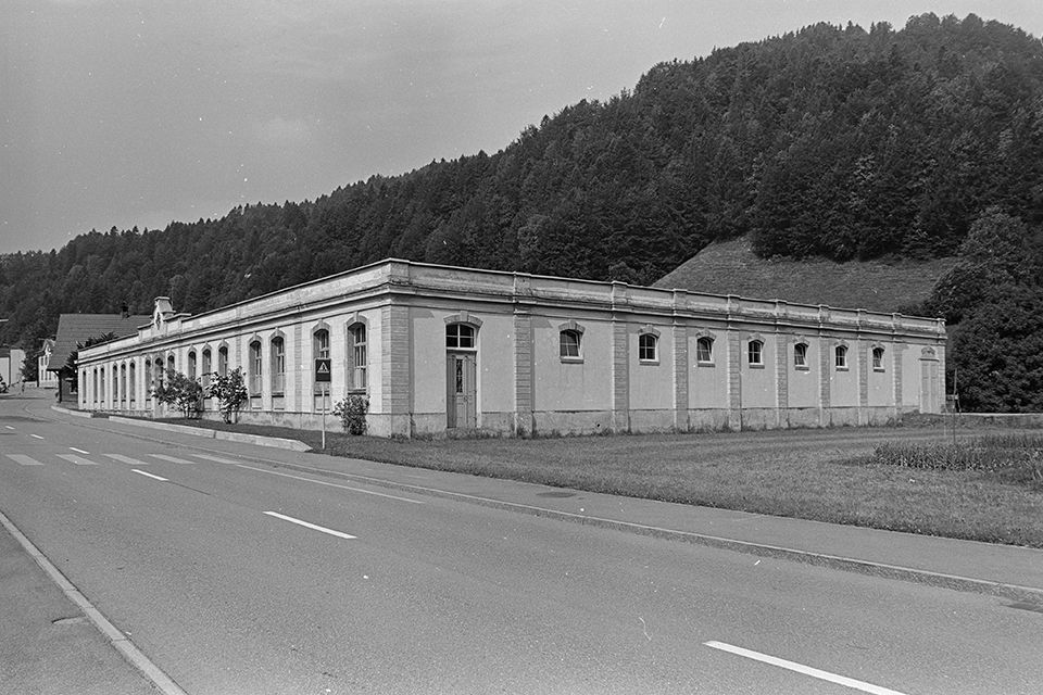 Weberei Steg, 1983, Foto: Hans-Peter Bärtschi, Quelle: ETH Bildarchiv