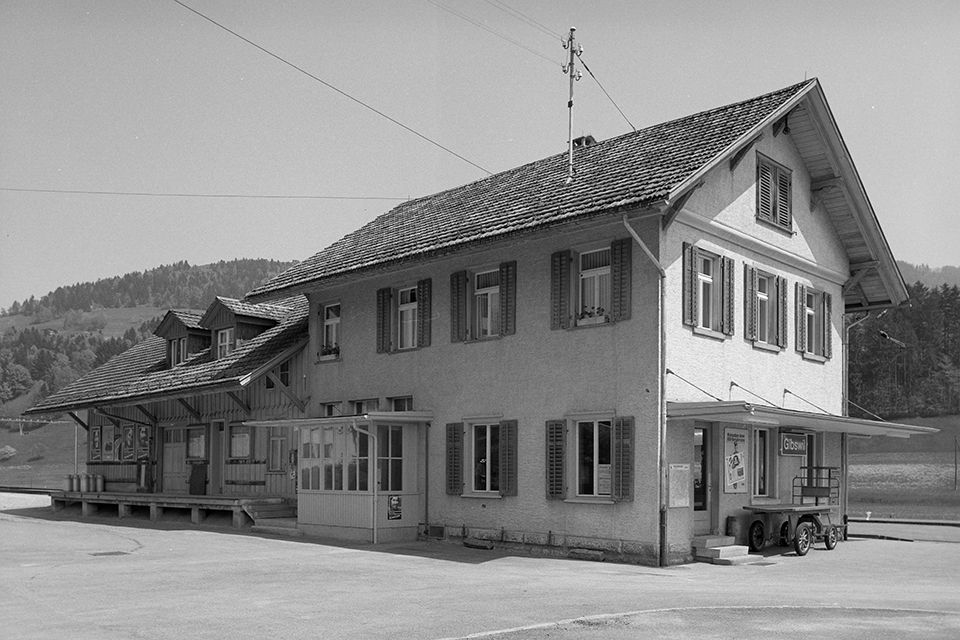 Bahnhof Gibswil, 1974, Foto Adolf Reck, Quelle: ETH Bildarchiv